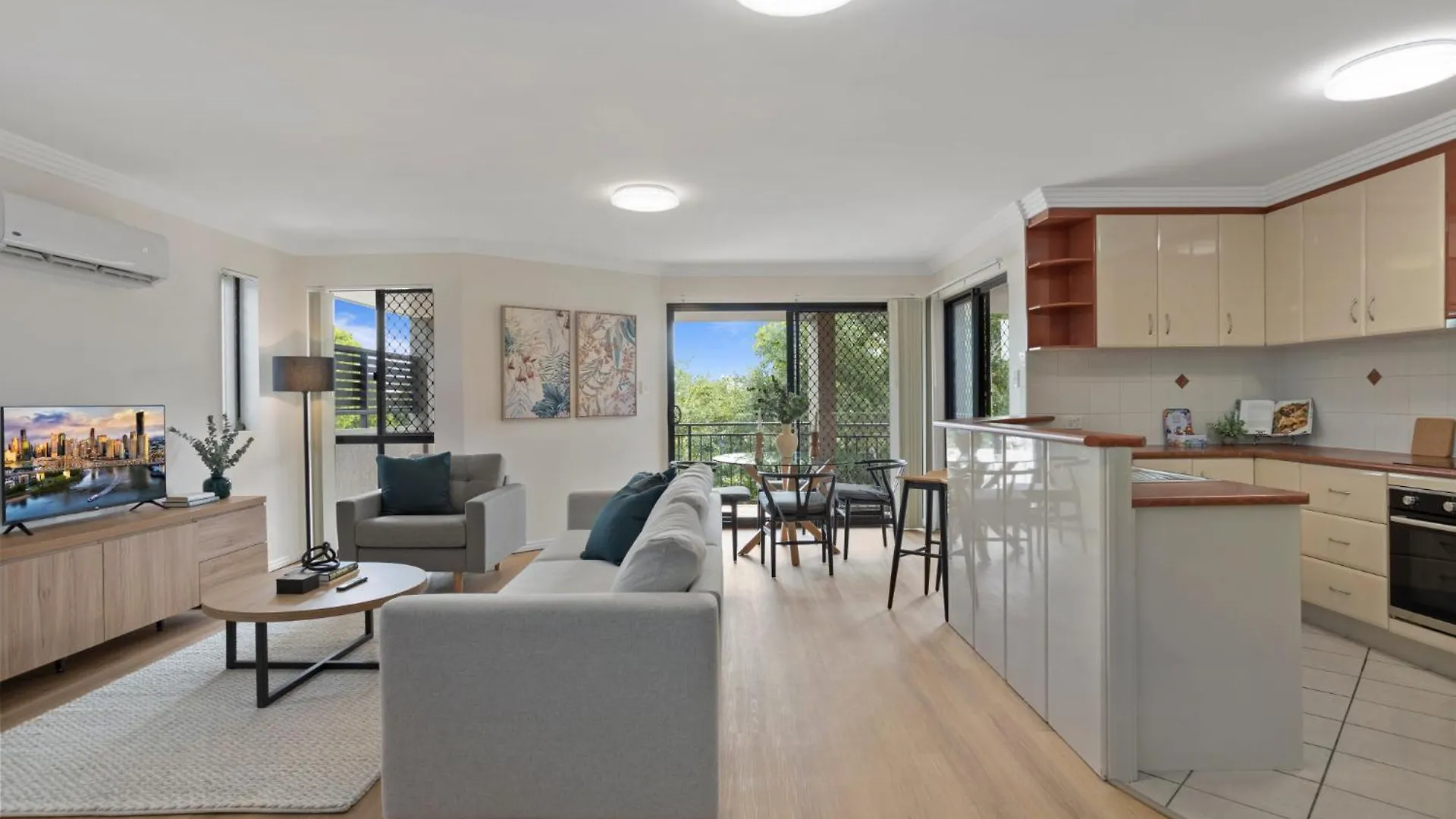 Comfy 2-Bedroom Family Apartment With Free Parking Brisbane