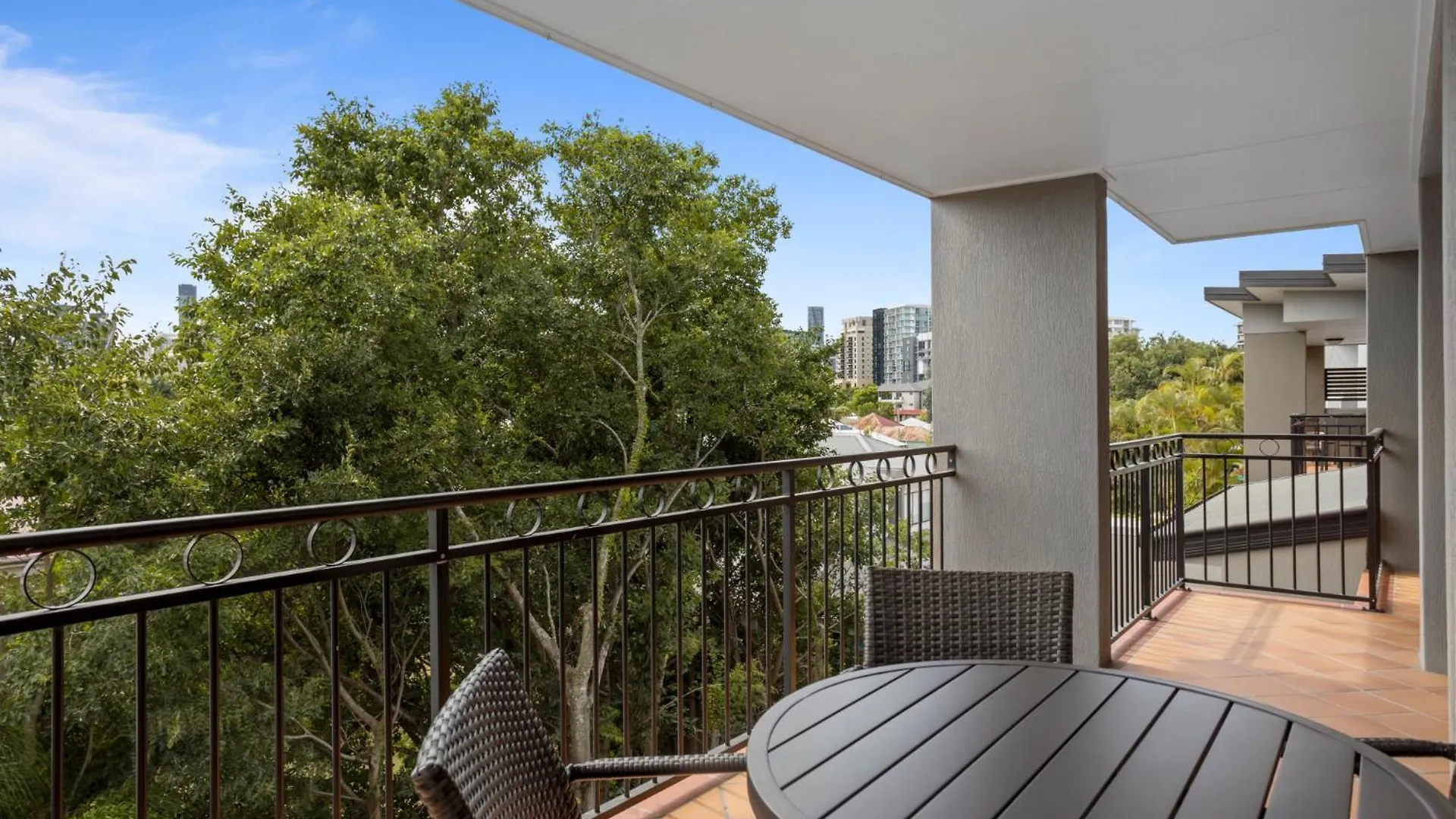 Comfy 2-Bedroom Family Apartment With Free Parking Brisbane 0*,  Austrálie