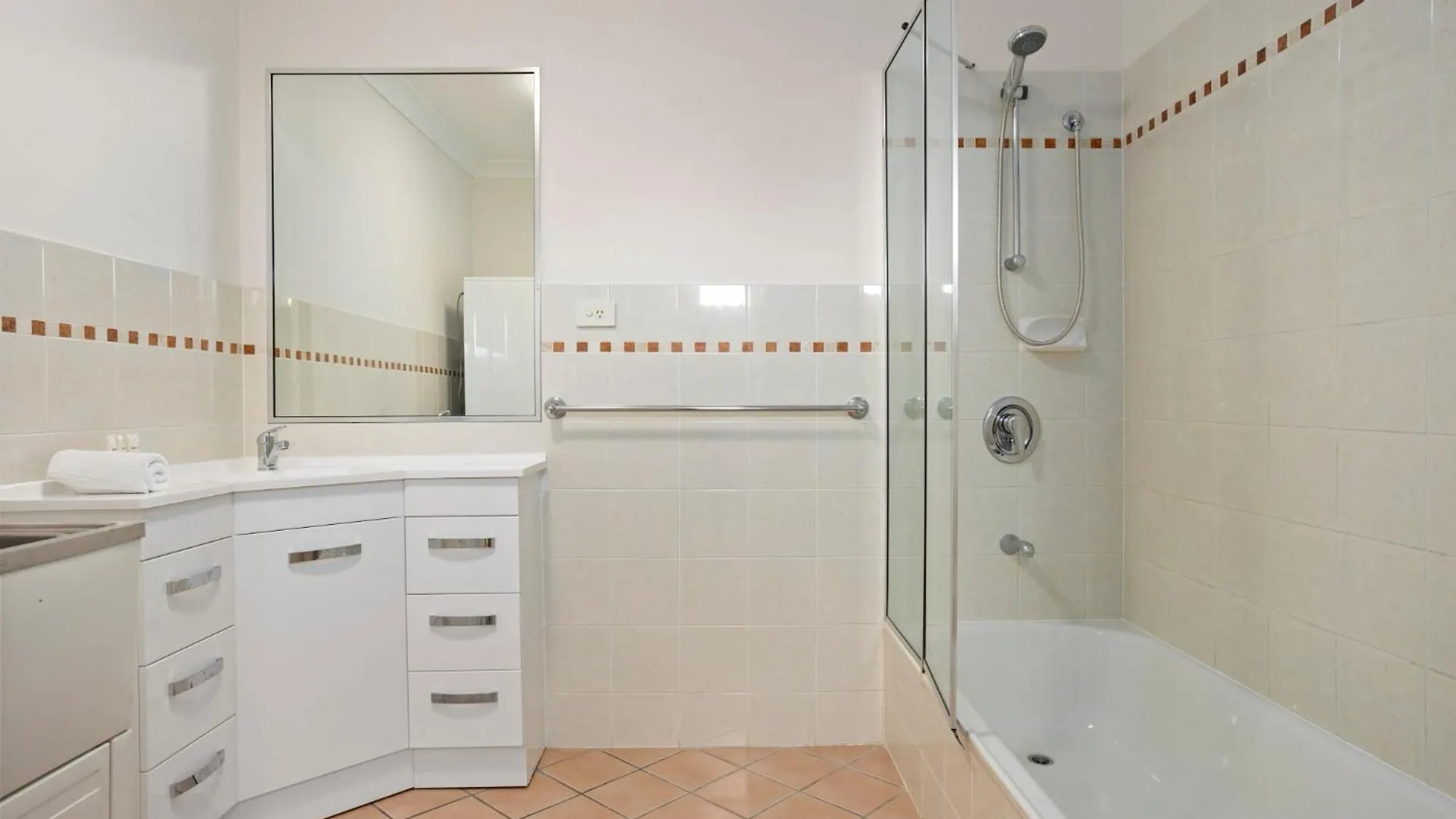 Comfy 2-Bedroom Family Apartment With Free Parking Brisbane